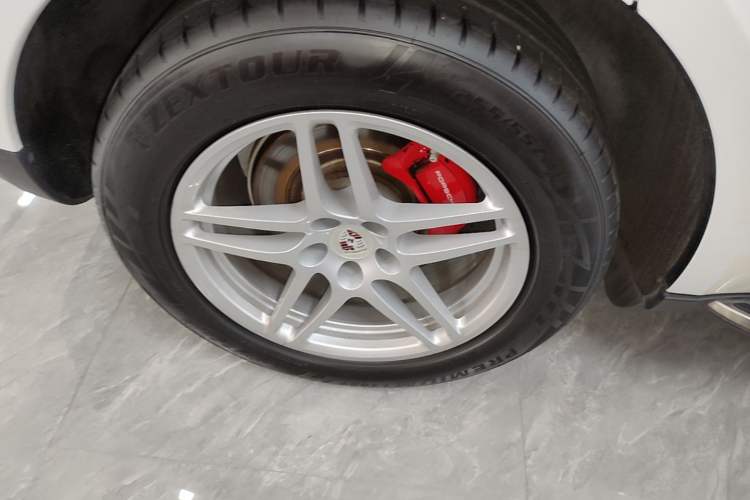 Used Porsche Macan 2016 Macan 2.0T Right Rear Wheel Hub