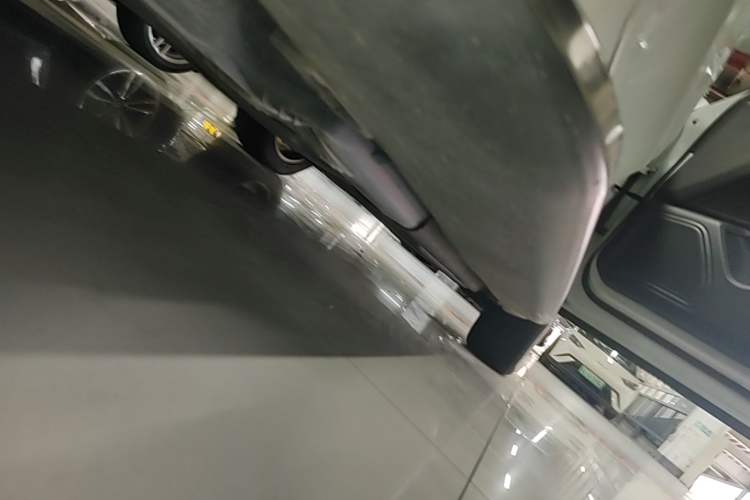 Used Porsche Macan 2016 Macan 2.0T Right Side Sill