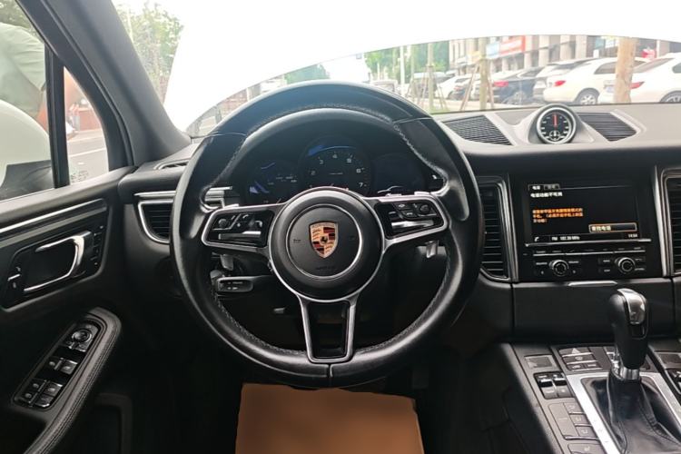 Used Porsche Macan 2016 Macan 2.0T Steering Wheel