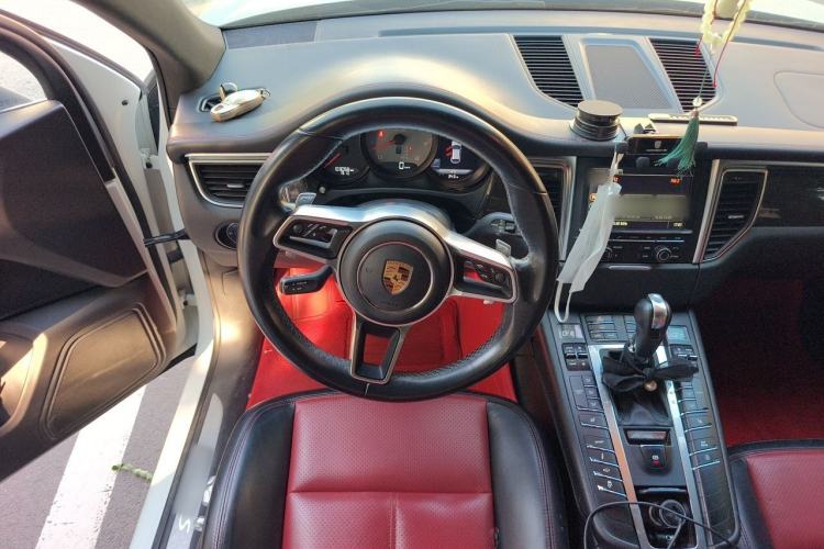 Used Porsche Macan 2016 Macan S 3.0T Steering Wheel