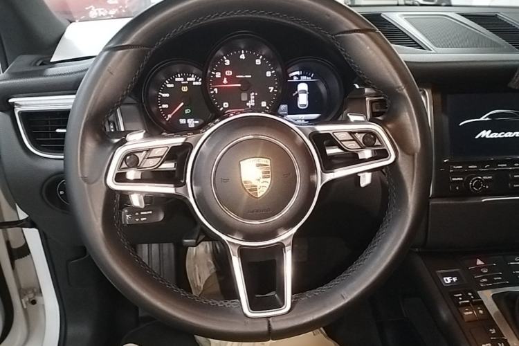 Used Porsche Macan 2016 Macan 2.0T Steering Wheel