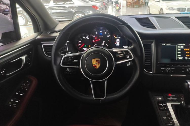 Used Porsche Macan 2016 Macan 2.0T Steering Wheel