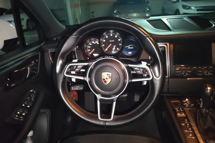Used Porsche Macan 2016 Macan 2.0T Steering Wheel