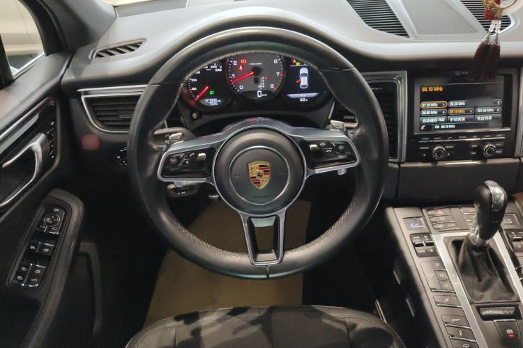 Used Porsche Macan 2016 Macan S 3.0T Steering Wheel