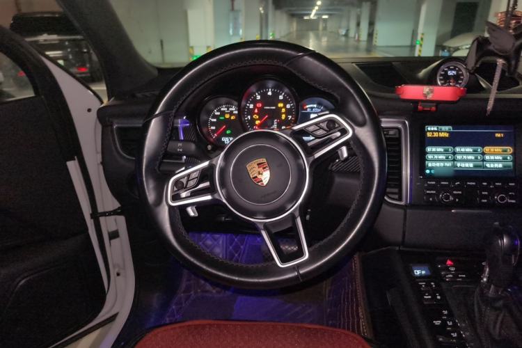 Used Porsche Macan 2016 Macan 2.0T Steering Wheel