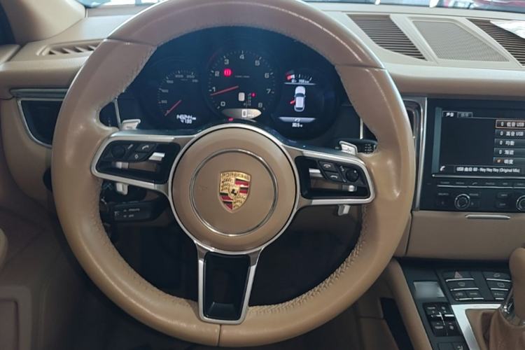 Used Porsche Macan 2016 Macan 2.0T Steering Wheel