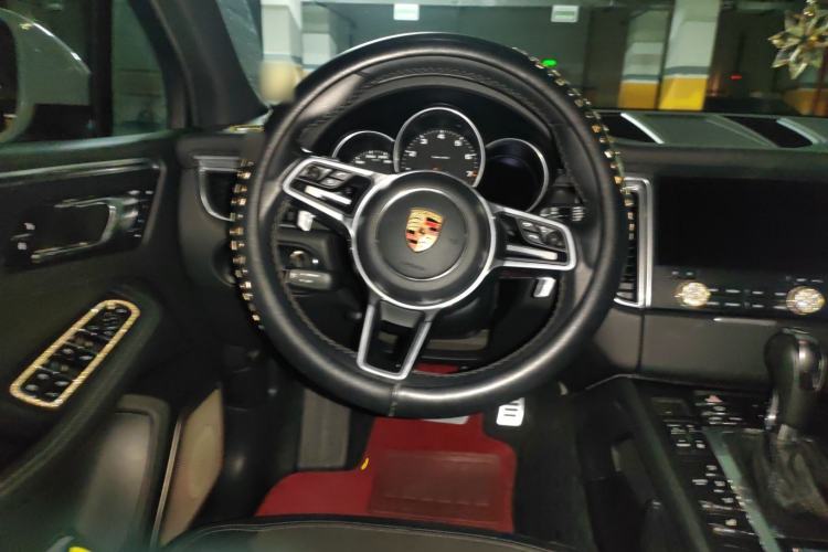 Used Porsche Macan 2016 Macan 2.0T Steering Wheel