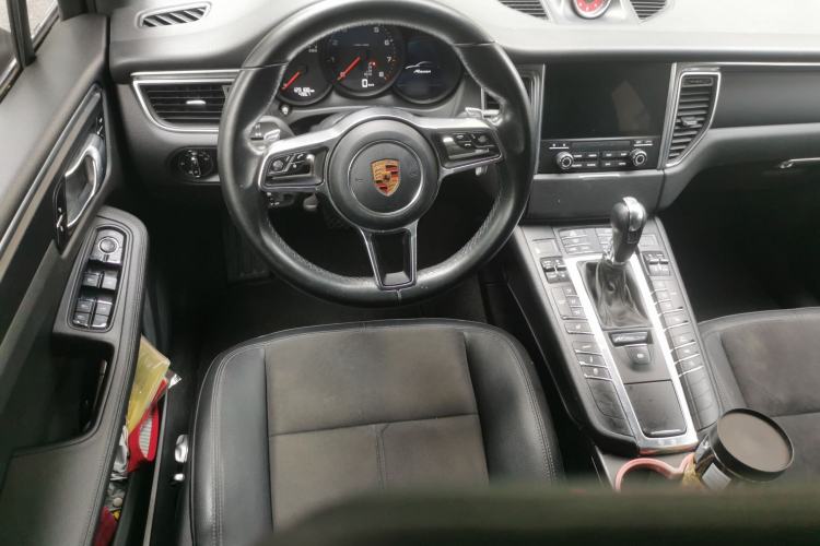 Used Porsche Macan 2016 Macan 2.0T Steering Wheel