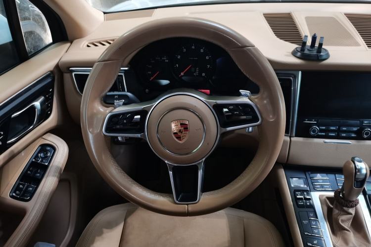 Used Porsche Macan 2016 Macan 2.0T Steering Wheel
