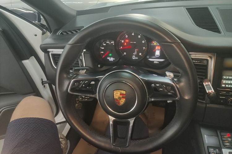 Used Porsche Macan 2016 Macan 2.0T Steering Wheel