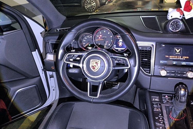 Used Porsche Macan 2016 Macan 2.0T Steering Wheel