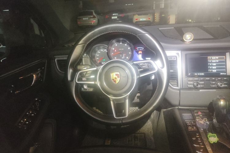 Used Porsche Macan 2016 Macan 2.0T Steering Wheel