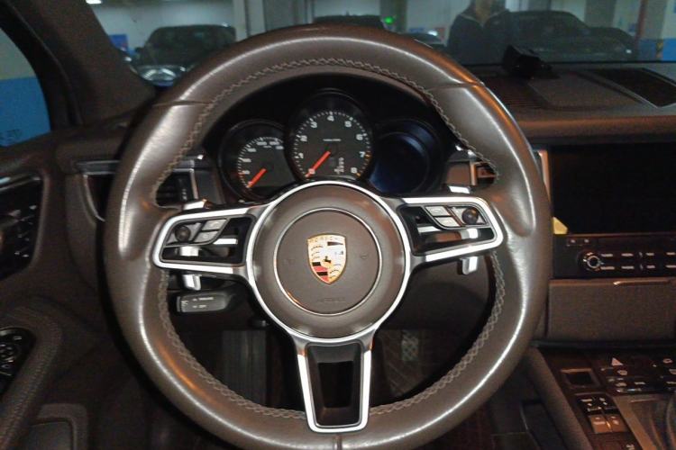 Used Porsche Macan 2016 Macan 2.0T Steering Wheel