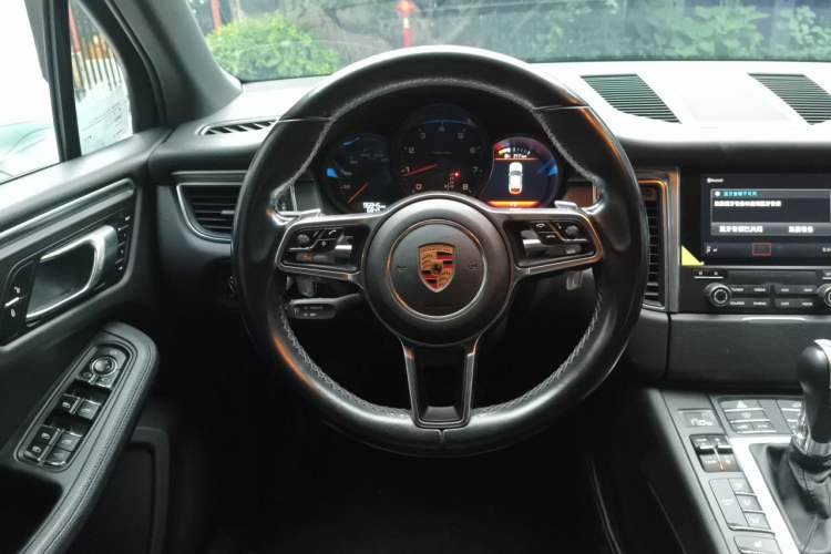 Used Porsche Macan 2016 Macan 2.0T Steering Wheel