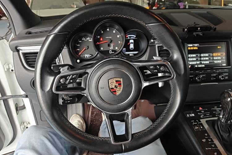 Used Porsche Macan 2016 Macan 2.0T Steering Wheel