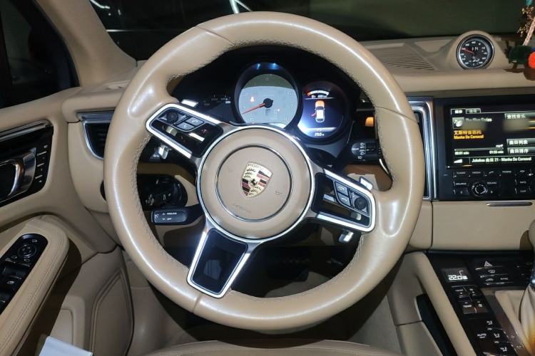 Used Porsche Macan 2016 Macan S 3.0T Steering Wheel