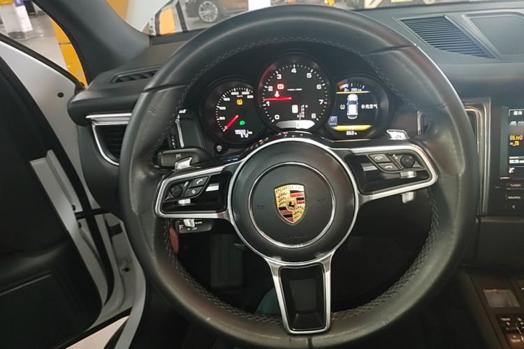 Used Porsche Macan 2016 Macan 2.0T Steering Wheel