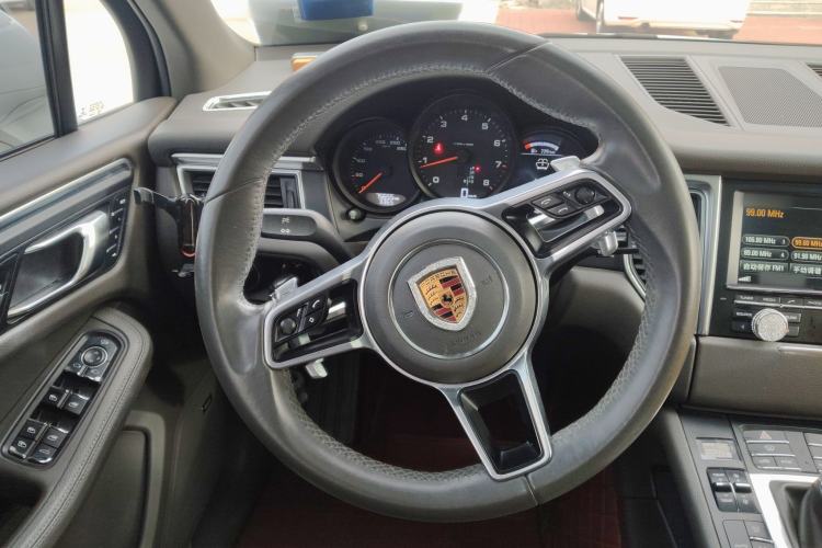 Used Porsche Macan 2016 Macan 2.0T Steering Wheel
