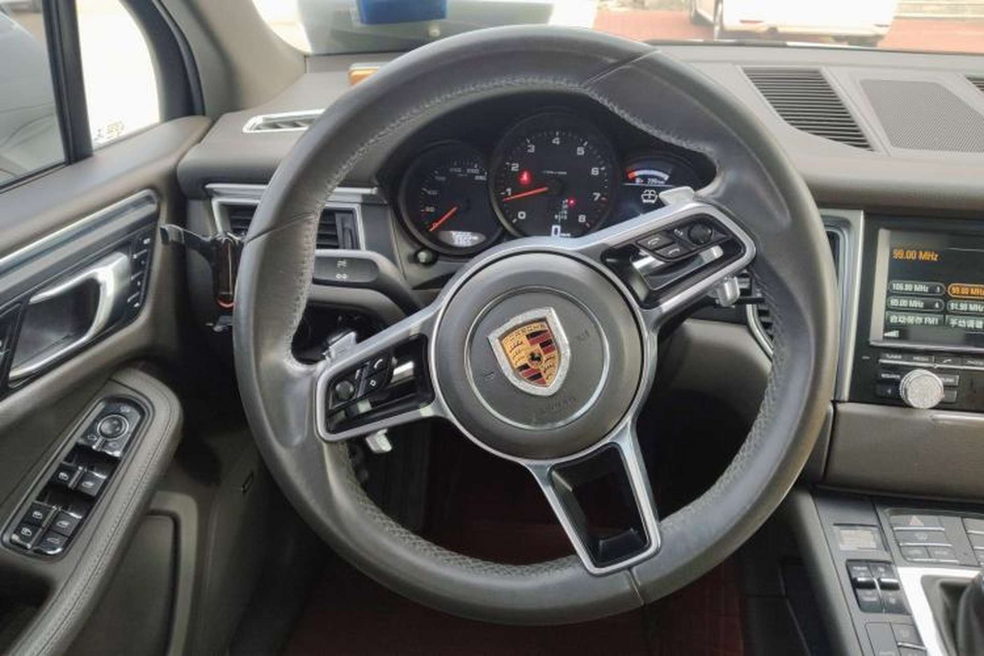 Used Porsche Macan 2016 Macan 2.0T Steering Wheel