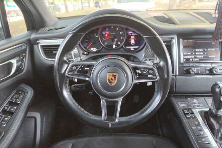 Used Porsche Macan 2016 Macan 2.0T Steering Wheel