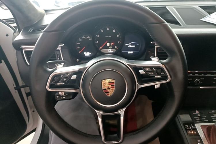 Used Porsche Macan 2016 Macan 2.0T Steering Wheel