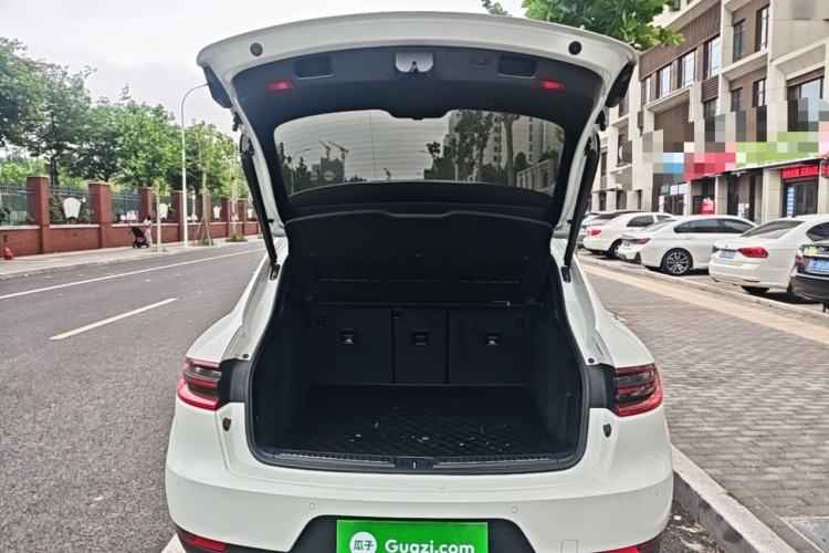Used Porsche Macan 2016 Macan 2.0T Trunk