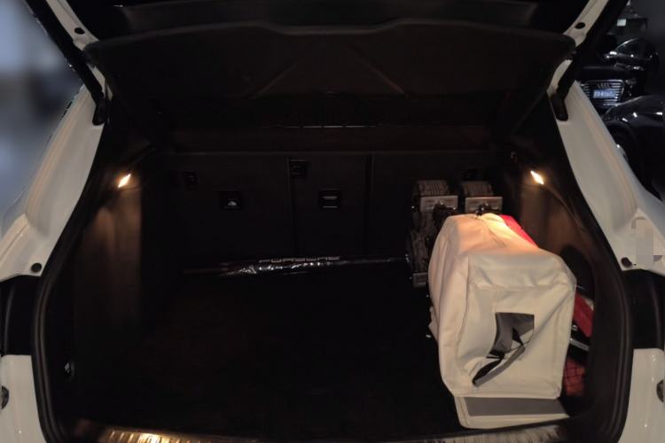 Used Porsche Macan 2016 Macan 2.0T Trunk