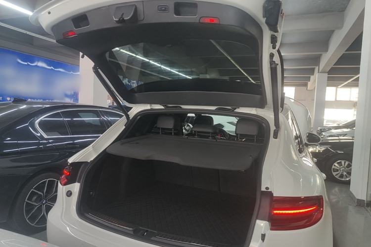 Used Porsche Macan 2016 Macan 2.0T Trunk