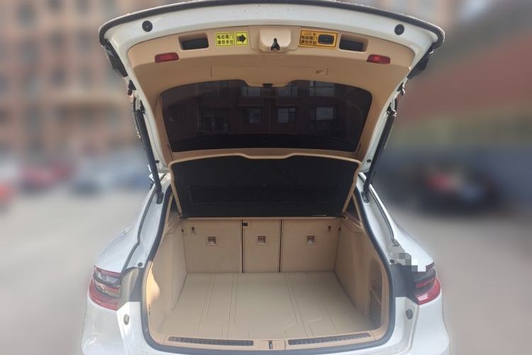 Used Porsche Macan 2016 Macan 2.0T Trunk