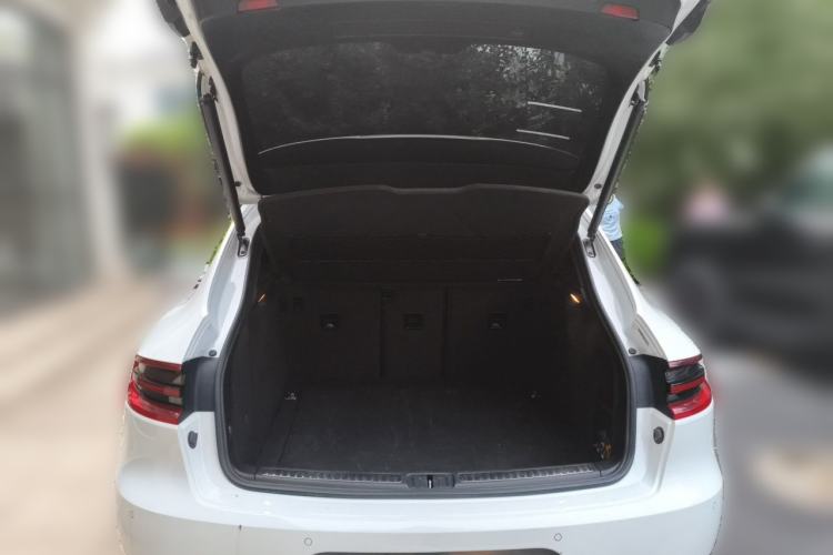 Used Porsche Macan 2016 Macan 2.0T Trunk