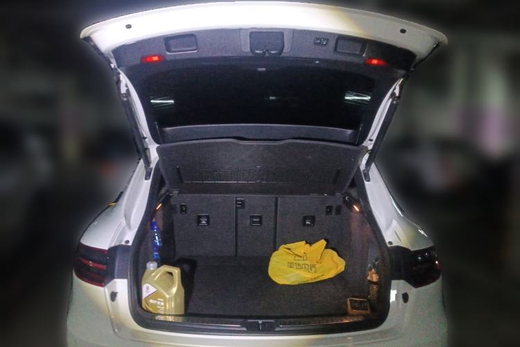 Used Porsche Macan 2016 Macan 2.0T Trunk