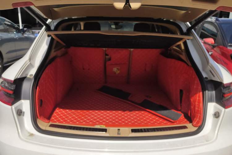 Used Porsche Macan 2016 Macan 2.0T Trunk