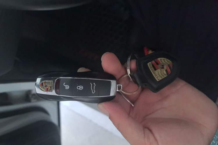 Used Porsche Macan 2016 Macan 2.0T Vehicle Key