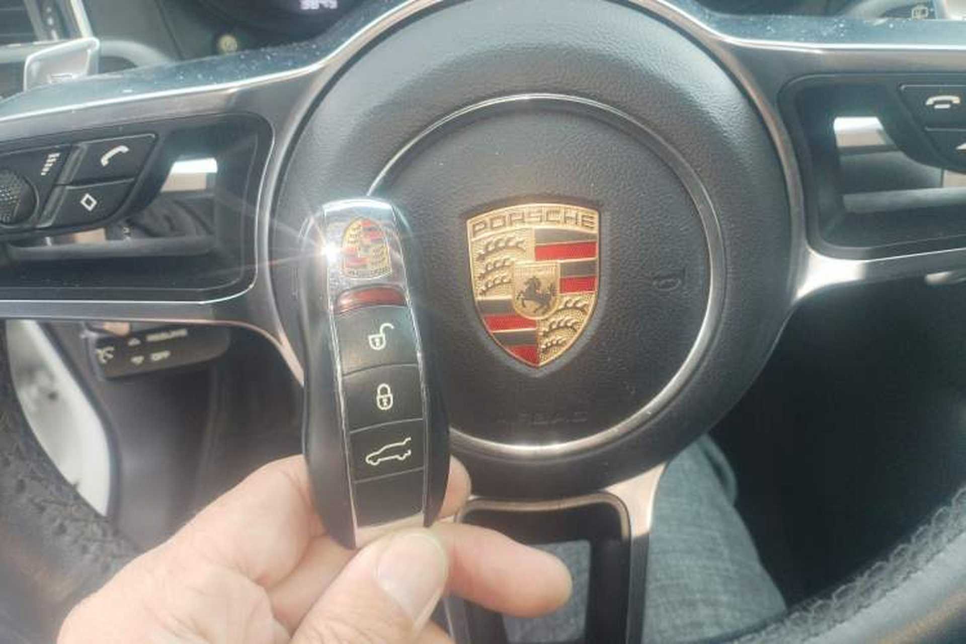 Used Porsche Macan 2016 Macan 2.0T Vehicle Key