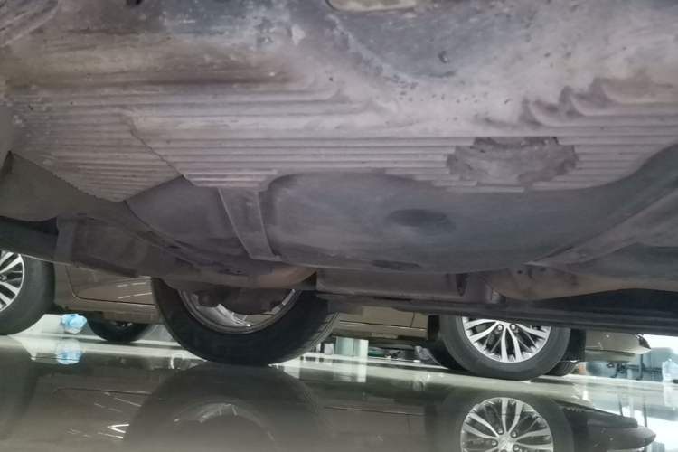 Used Porsche Macan 2016 Macan 2.0T Chassis Rear Right