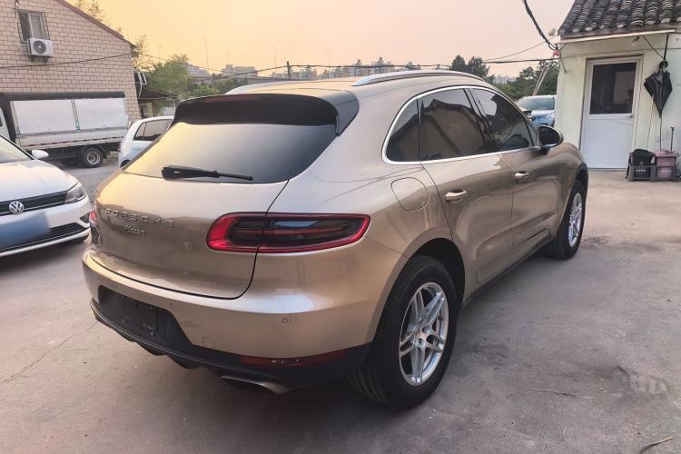 Used Porsche Macan 2016 Macan 2.0T Exterior 3
