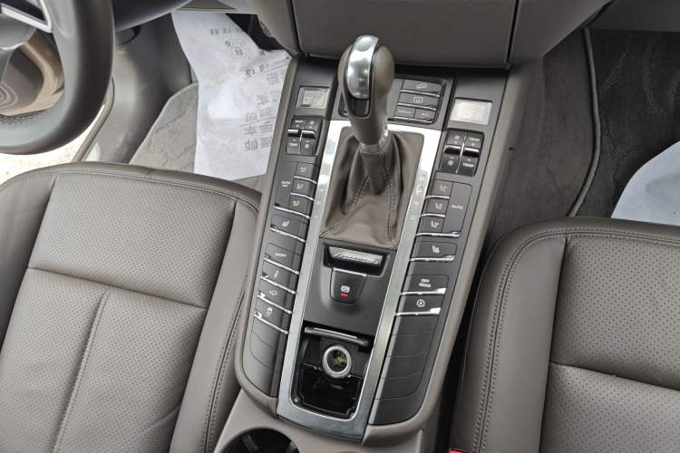 Used Porsche Macan 2016 Macan S 3.0T Gear Lever