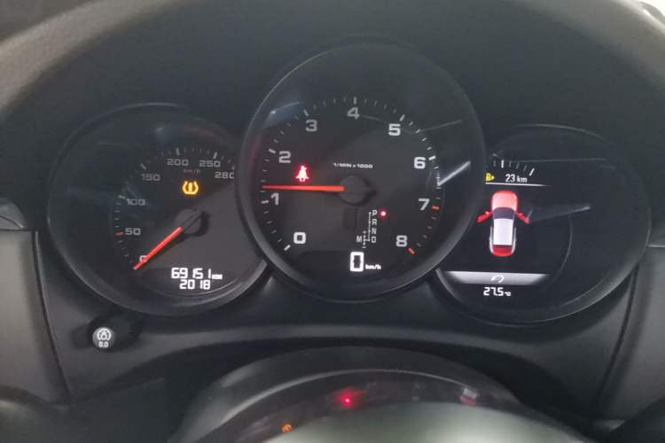 Used Porsche Macan 2016 Macan 2.0T Instrument Cluster