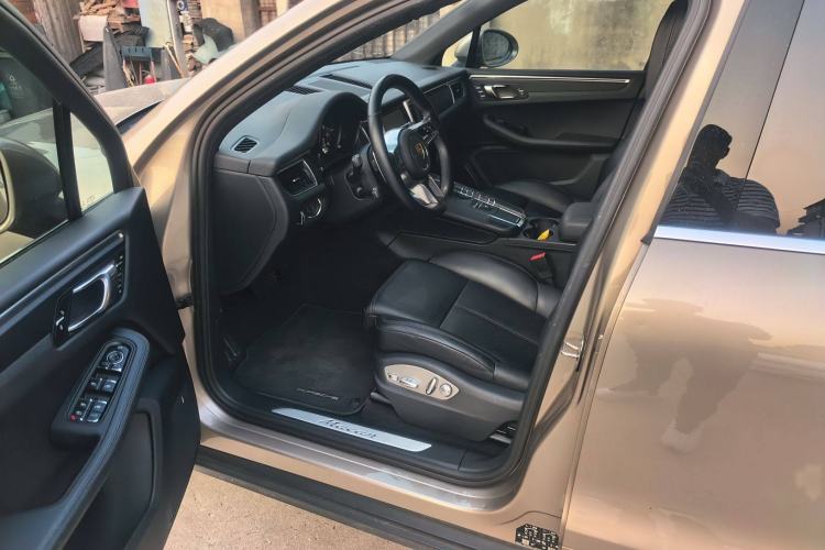 Used Porsche Macan 2016 Macan 2.0T Interior 2