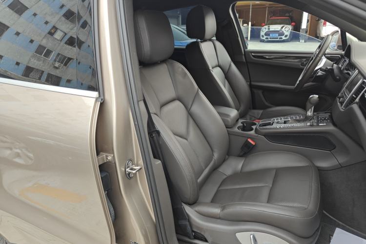 Used Porsche Macan 2016 Macan S 3.0T Right Front Seat