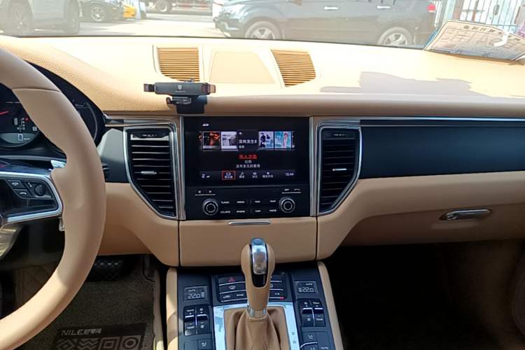Used Porsche Macan 2017 Macan 2.0T Audio And AC Panel