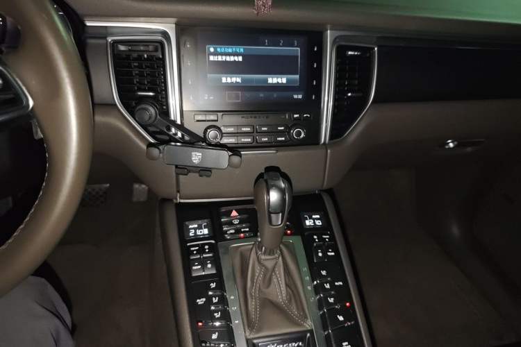 Used Porsche Macan 2017 Macan 2.0T Audio And AC Panel