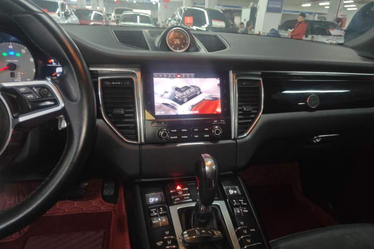 Used Porsche Macan 2017 Macan S 3.0T Audio And AC Panel