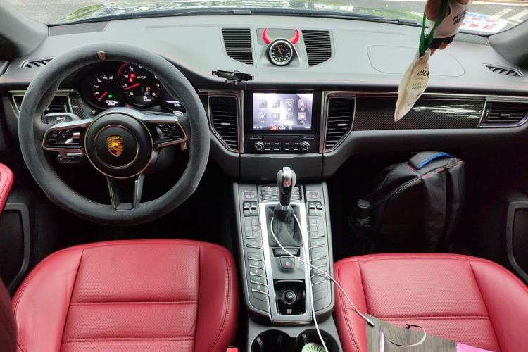 Used Porsche Macan 2017 Macan GTS 3.0T Center Console