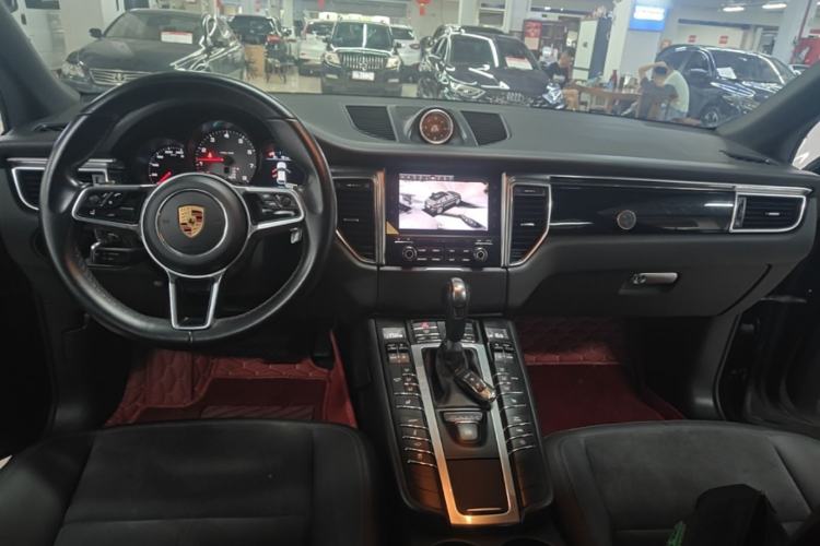 Used Porsche Macan 2017 Macan S 3.0T Center Console