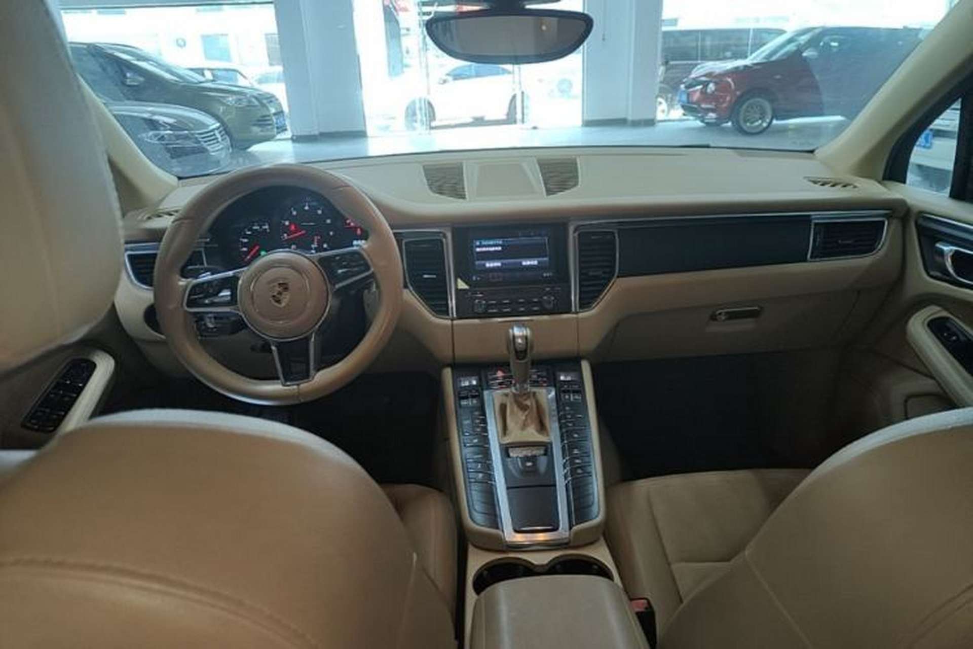 Used Porsche Macan 2017 Macan 2.0T Center Console
