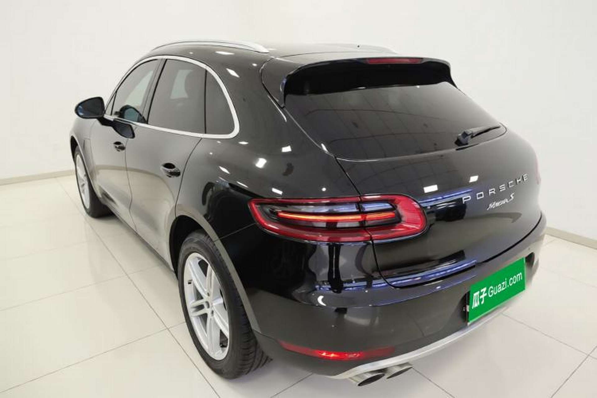 Used Porsche Macan 2017 Macan S 3.0T Exterior 2