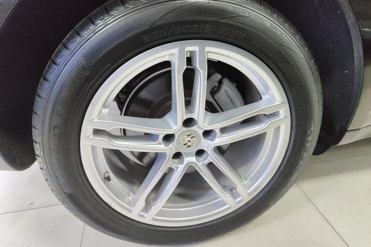 Used Porsche Macan 2017 Macan S 3.0T Exterior 5