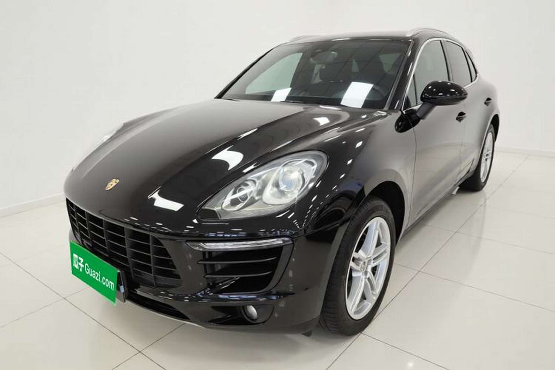 Used Porsche Macan 2017 Macan S 3.0T Front Left 45 Deg
