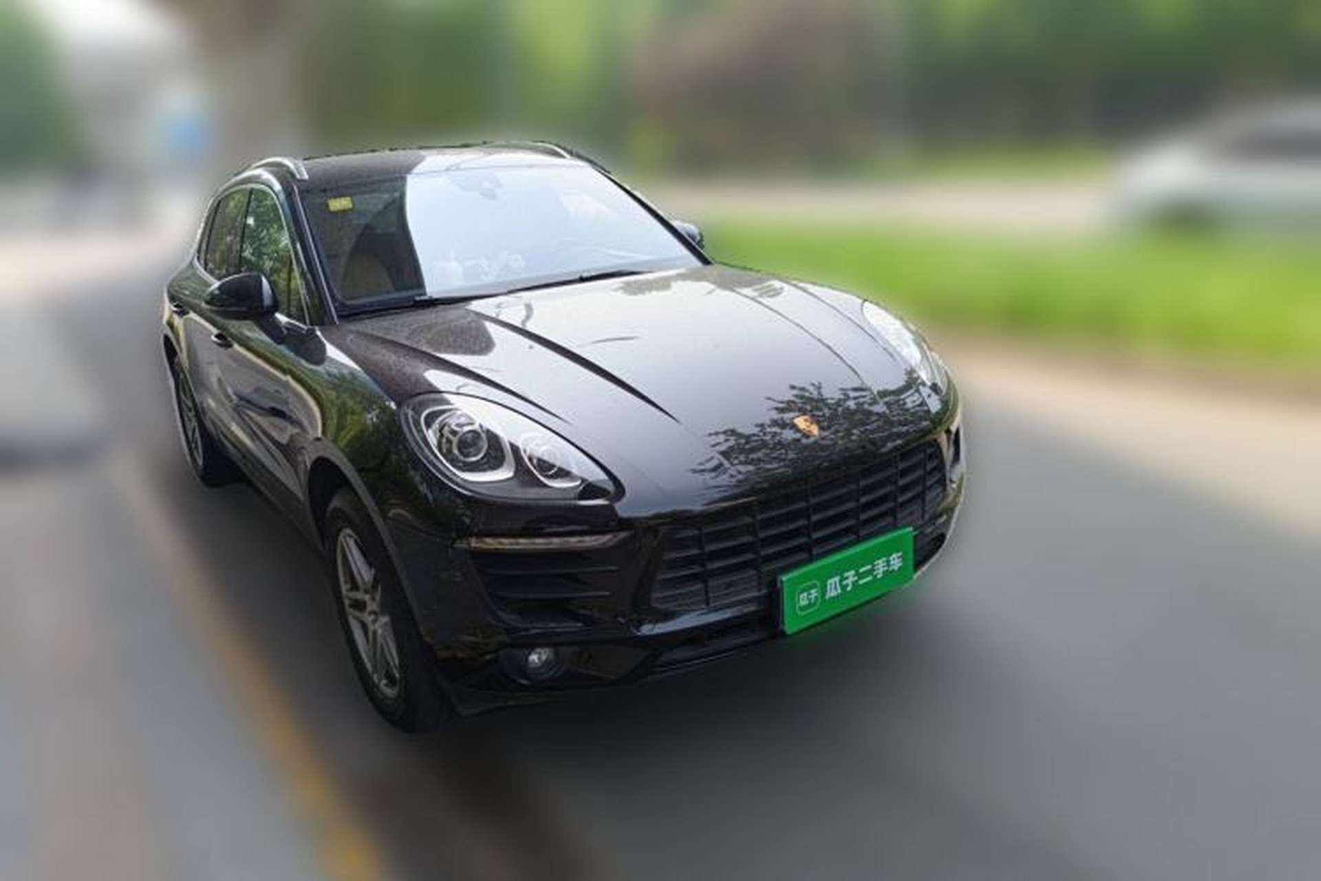 Used Porsche Macan 2017 Macan 2.0T Front Right 45 Deg